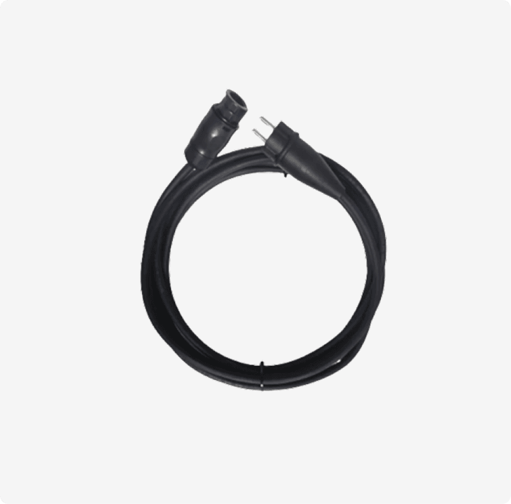 1 x AC-Anschlusskabel (5 m)